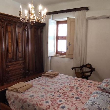 A Casa Da Nonna Sara Apartment มาซารา เดล วัลโล ภายนอก รูปภาพ